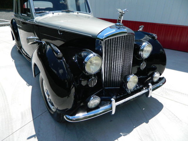 1954 Bentley R type Sunroof Saloon RHD for sale in Elmer, New Jersey