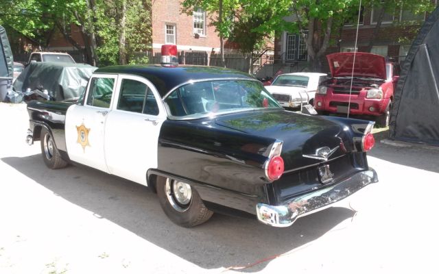 Ford Fairlane Police