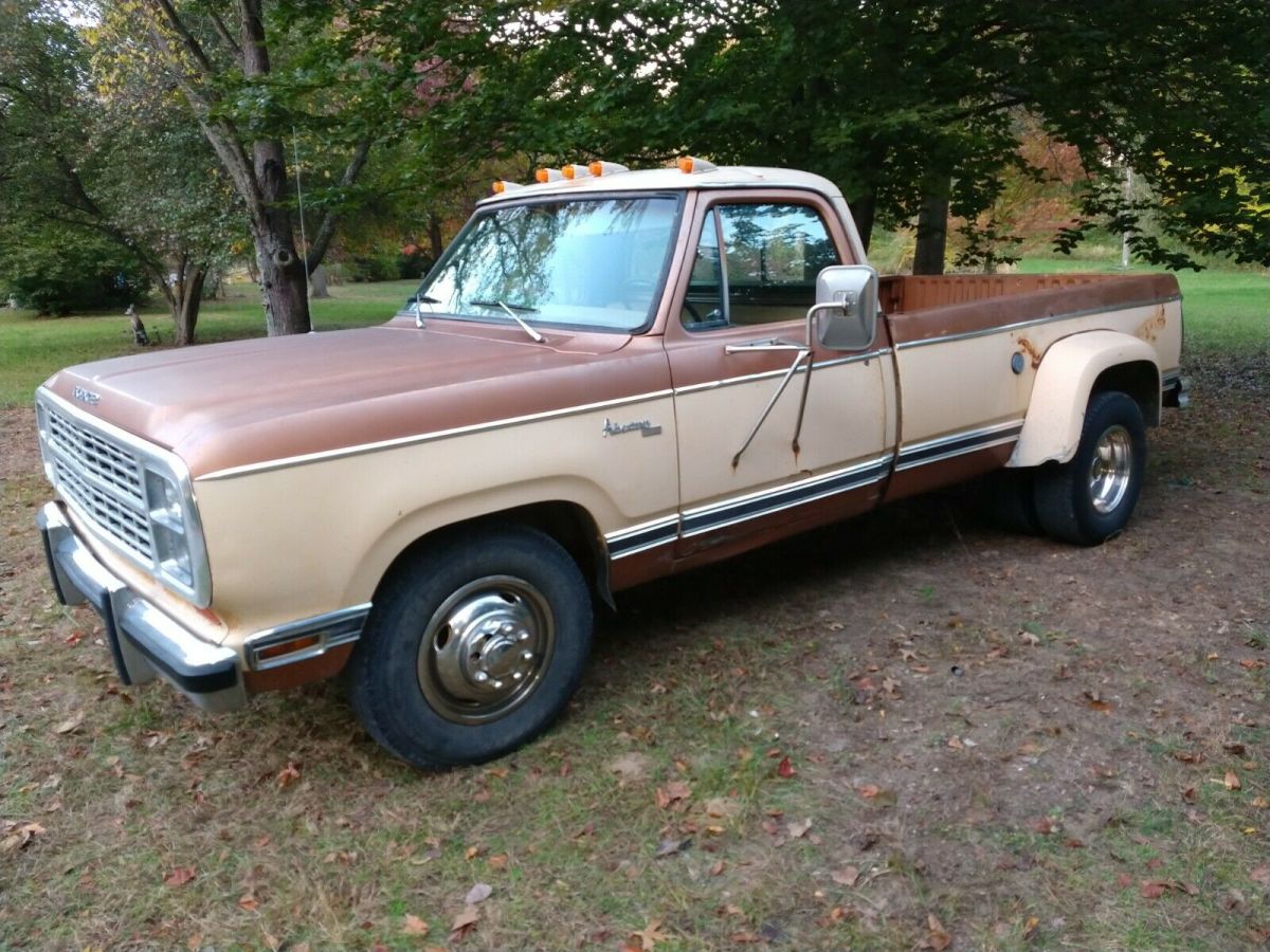 1979 Dodge D300 DUALLY for sale in Monclova, Ohio, United States
